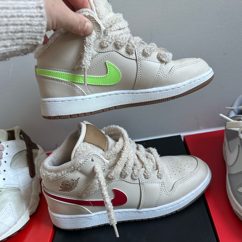 Air Jordan 1 Mid UTL